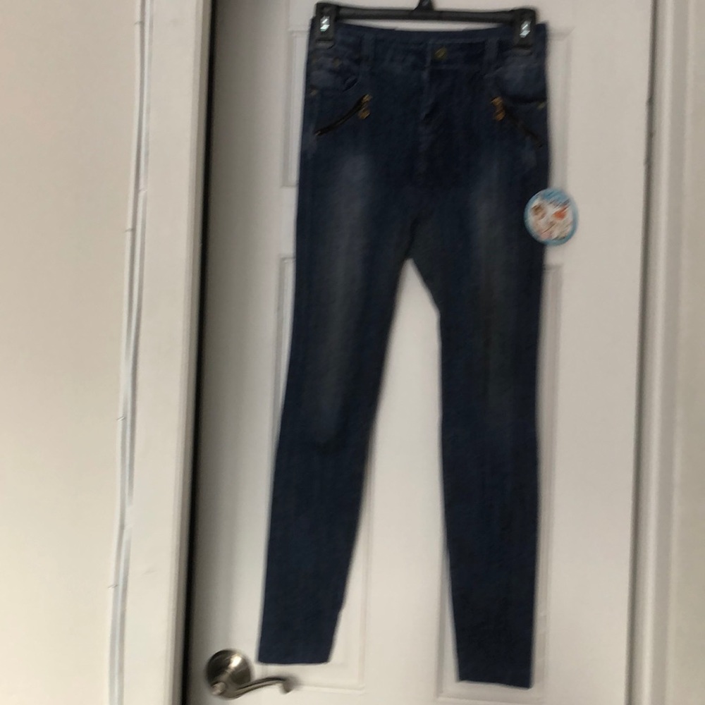 New teenager pants. Smoke free home.